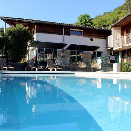 Hotel Le Vanseen Les Vans Exterior photo